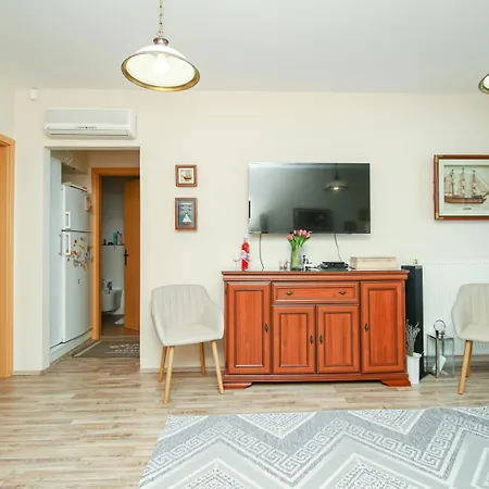 992 - Balatonőszödön Közvetlen Vízparti, Teljes Panorámás *