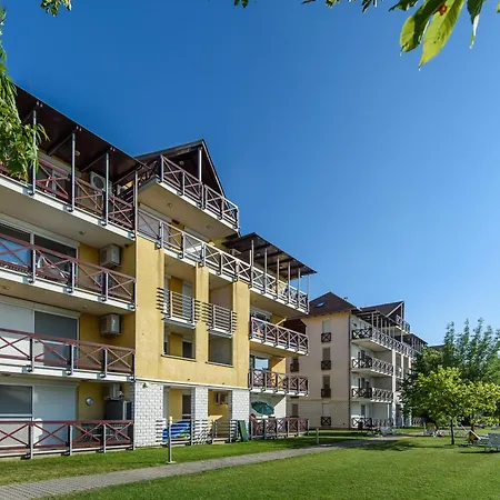 Apartman 992 - Balatonőszödön Közvetlen Vízparti, Teljes Panorámás *